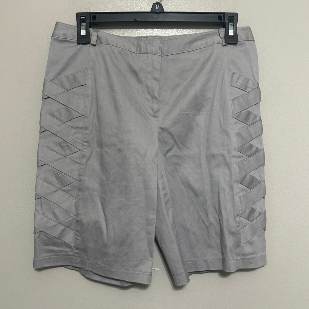 Nicole Miller Bermuda Shorts 4 Gray NEW Lattice Side Detail Preppy Quiet Luxury